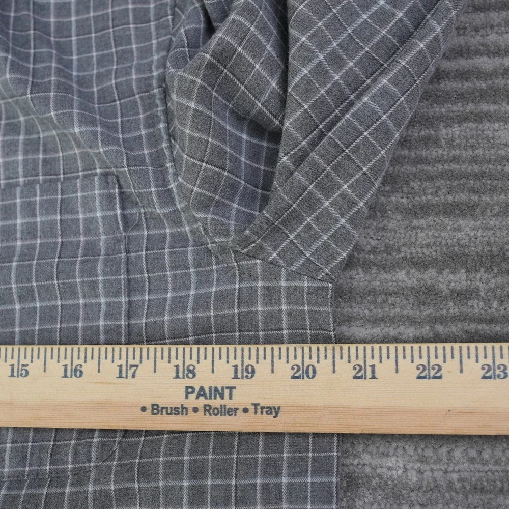 Banana Republic Shirt Button Down Men Medium Grey Windowpane Plaid Untucked Fit